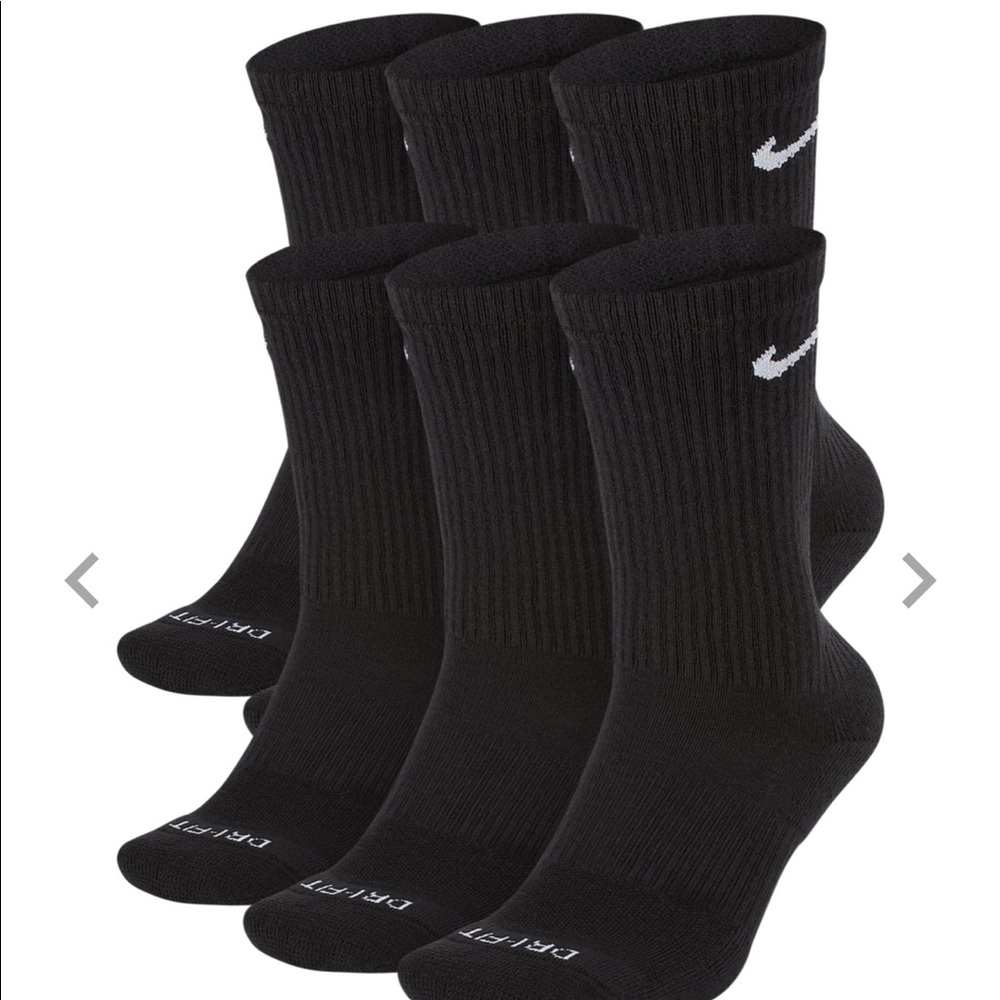 4 Pairs of Nike Dri-Fit Crew Socks